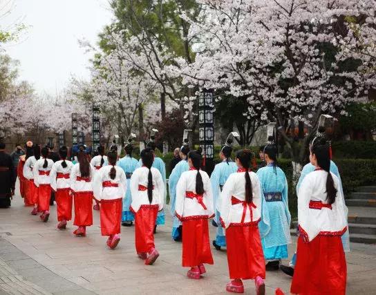 三月三上巳｜暮春祓禊、女儿及笄，让我们重拾旧时风雅