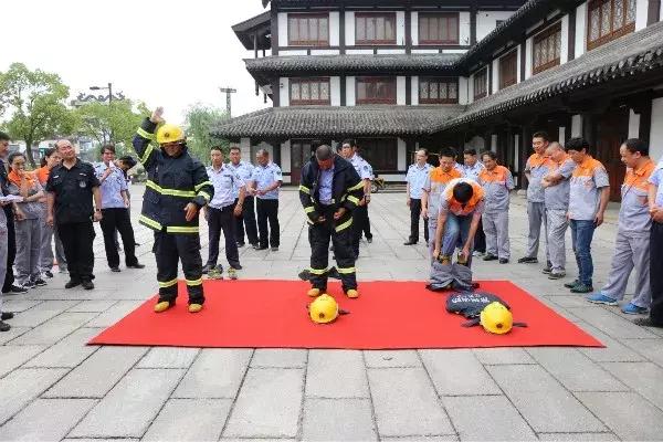 春秋淹城旅游区举办首届消防运动会