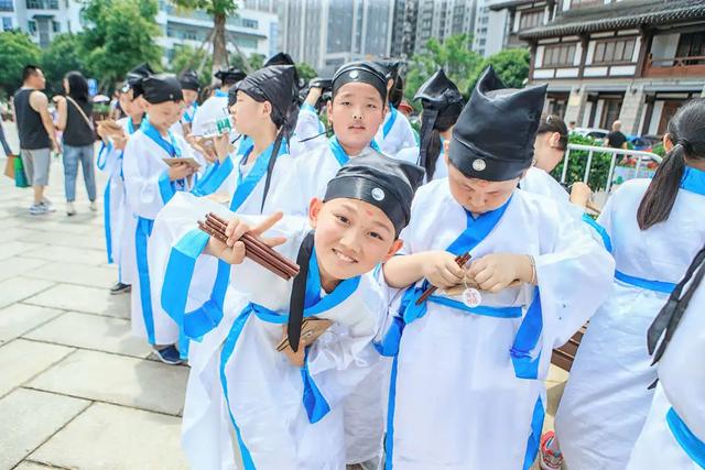 “文化点亮心灯 文明美好人生”——我们的节日·端午暨武进区首届非遗购物节即将开幕!