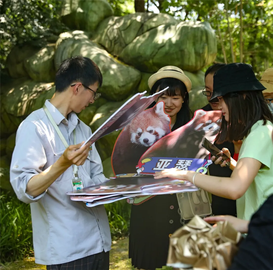 第一届红熊猫生日粉丝见面会完美落幕,生日会追星现场大曝光