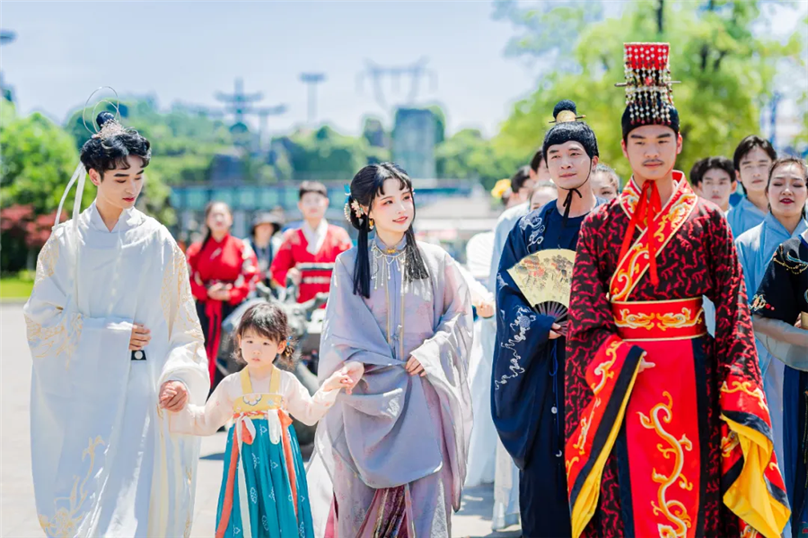开园惊喜 年卡直降 | 淹城春秋乐园、淹城遗址公园开园公告