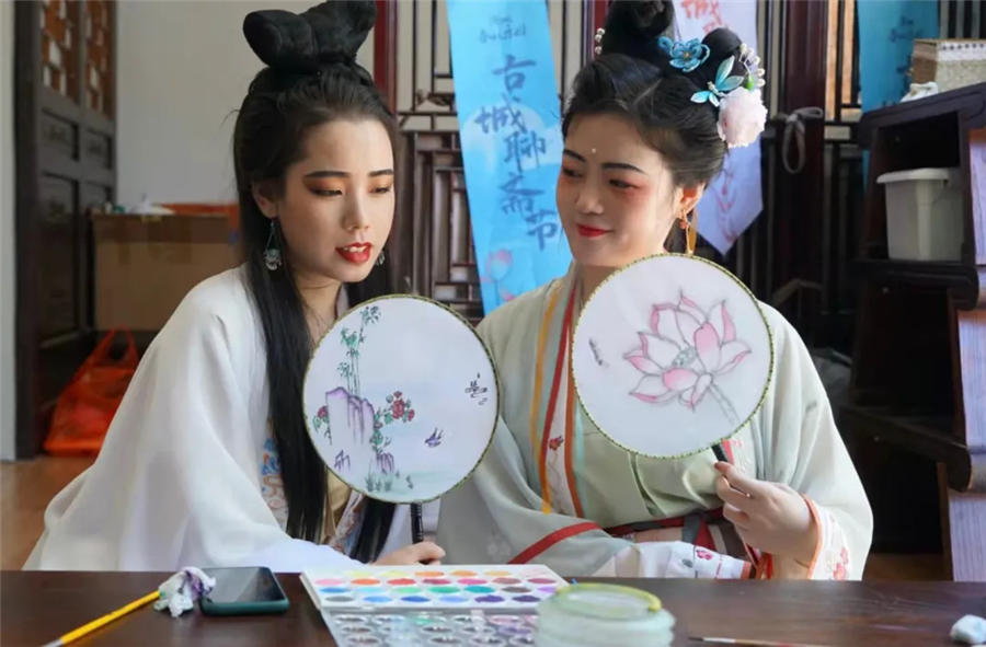 古城聊斋 | 玩什么聊斋,都是千年的狐狸~