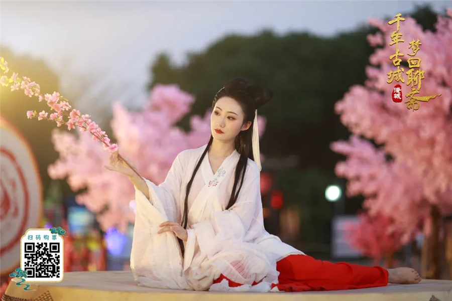 古城聊斋 ｜ 玩什么聊斋，都是千年的狐狸~