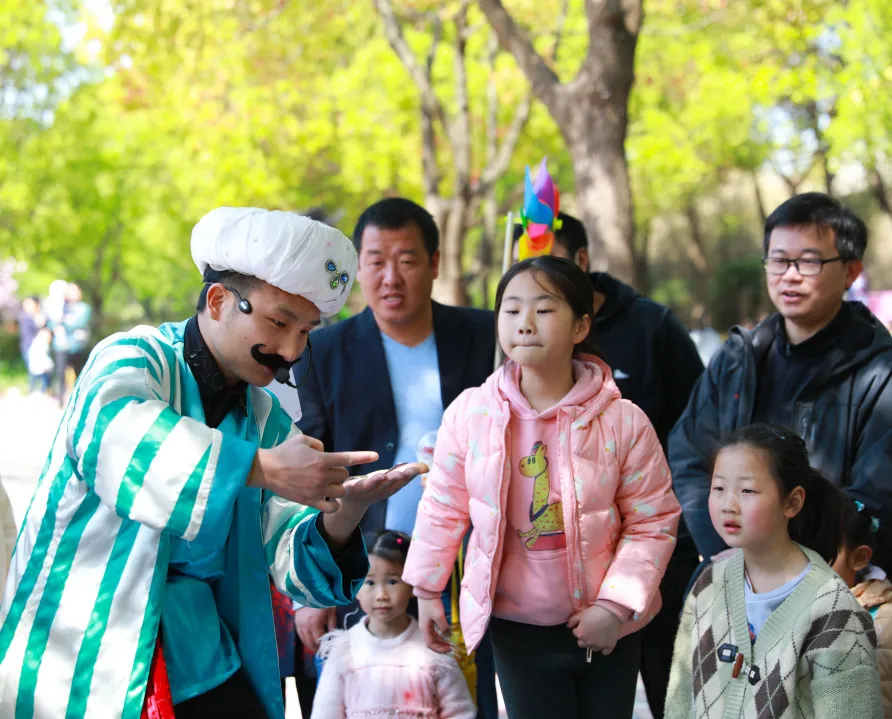 百种萌宠邀您来过儿童节，共建快乐星球！