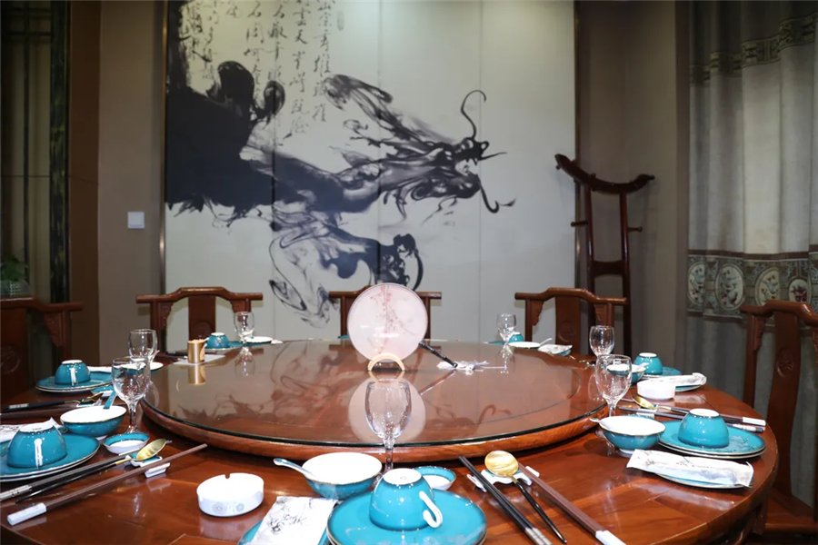 初冬雅聚七雲天,与新派本帮菜来一场味蕾奇遇