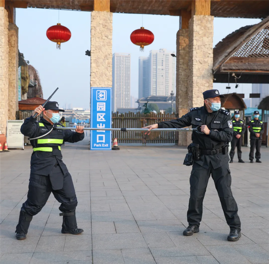 反恐防暴演练进景区，警景联动筑平安