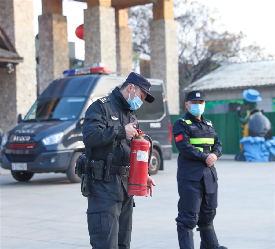 反恐防暴演练进景区，警景联动筑平安