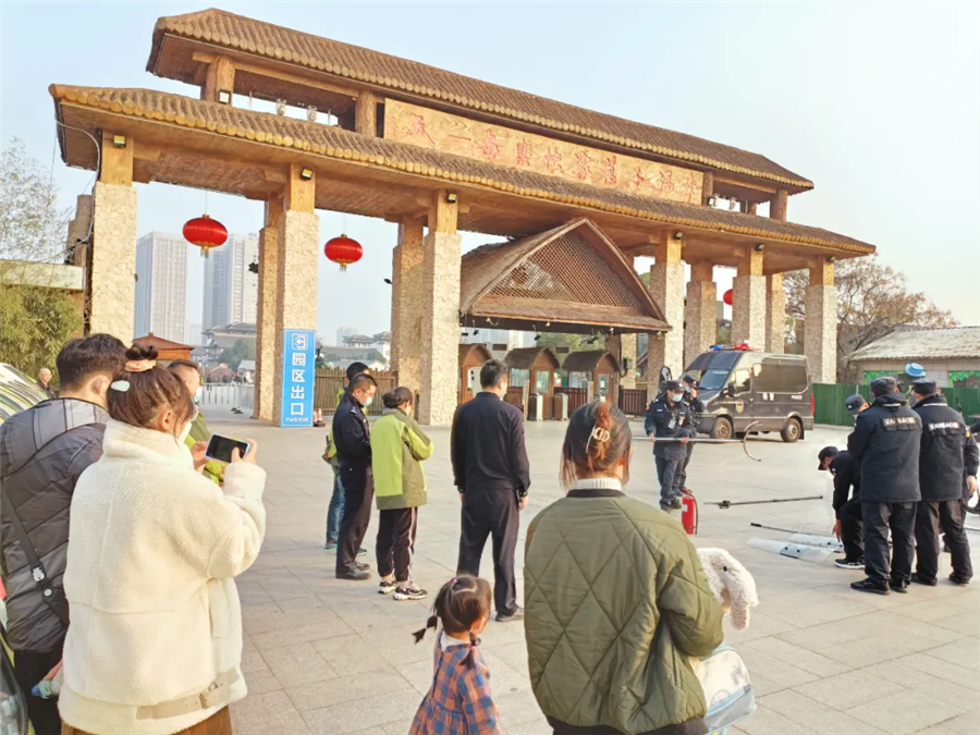 反恐防暴演练进景区,警景联动筑平安