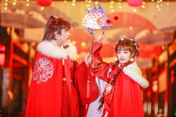 古城提灯 天官赐福 | 不“福”不行 淹城春秋乐园年味儿正绝!