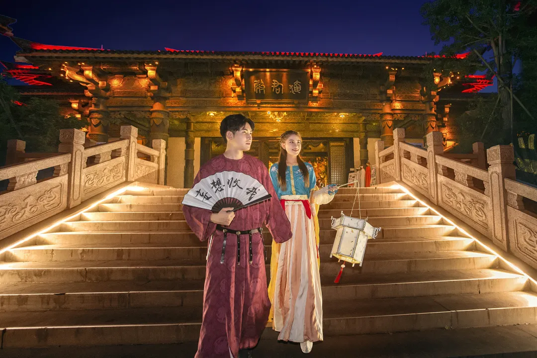 情人节遇元宵 解锁双倍中式浪漫 赏灯、看戏、夜游古城……