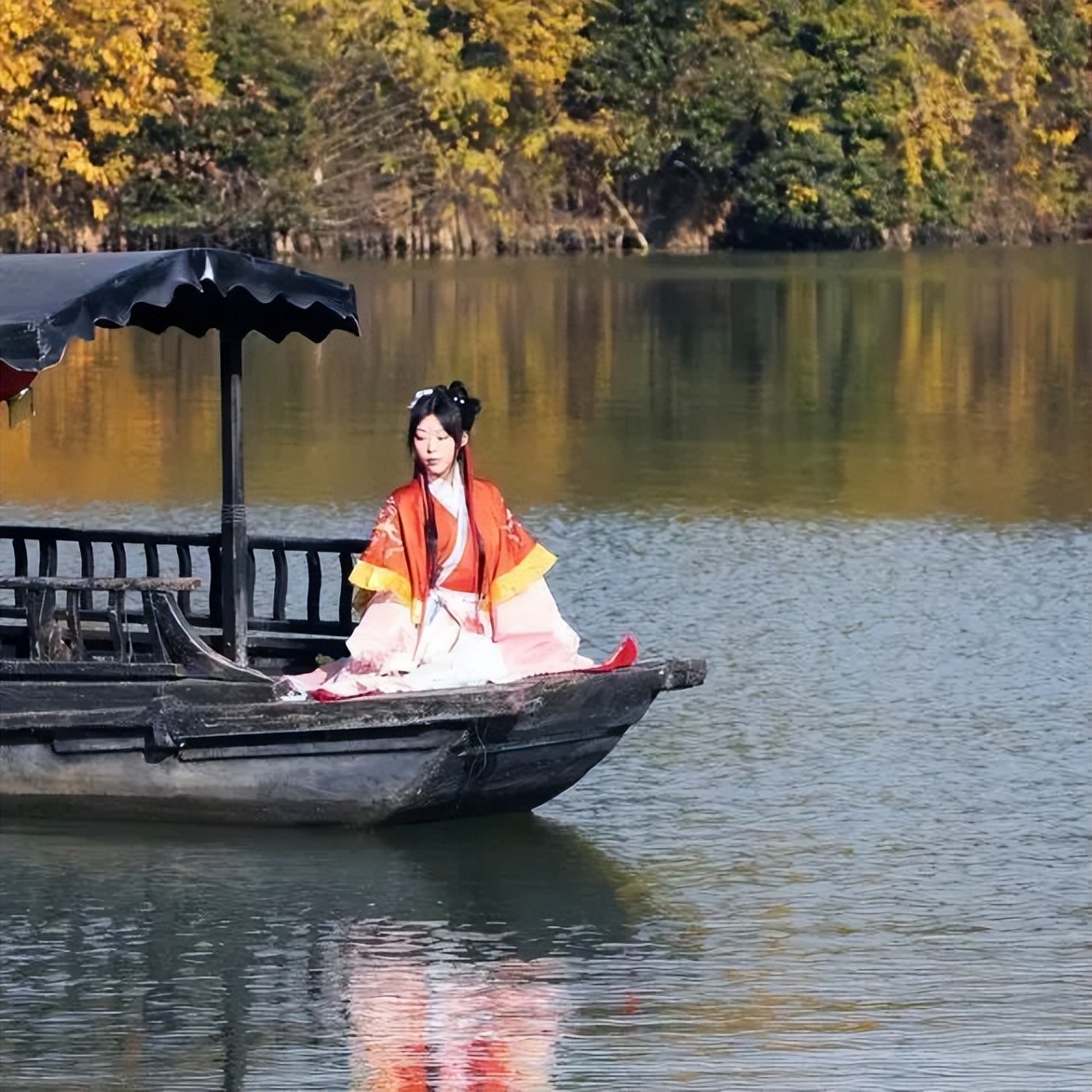 藏在古诗词里的浪漫春日