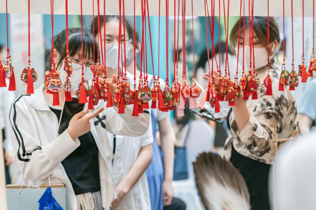 “非遗+购物”扮靓端午节，共享非遗之美