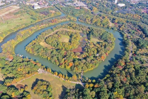 水清岸绿,斑斓如画丨淹城遗址人文秋景大片已上线