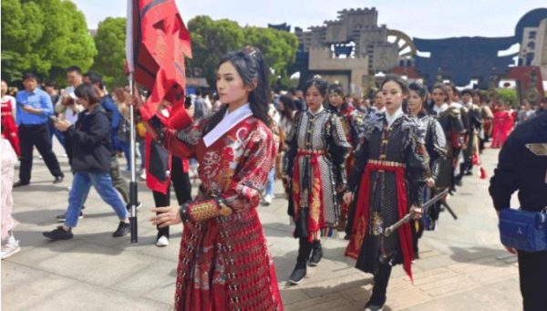 淹城千古英雄会|解锁火热国风新玩法!