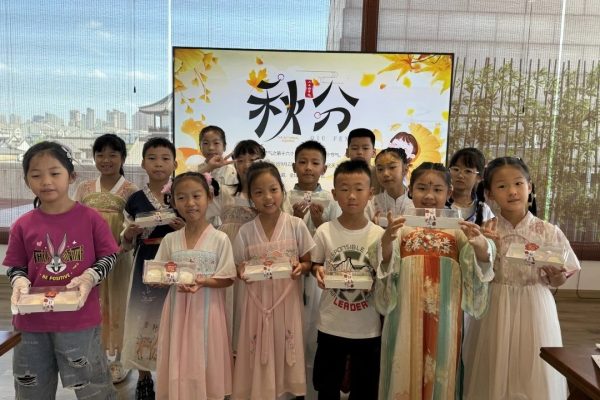 回顾|“天地藏秋意,满城飘桂香”武博节气艺术课程