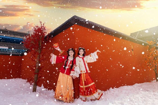 淹城春秋乐园丨星河打铁花 冰雪跨年夜