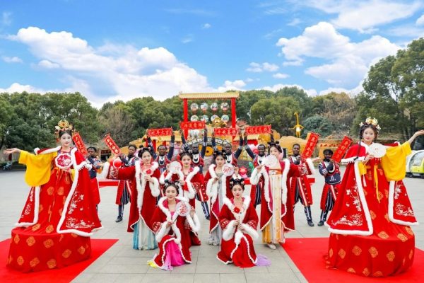 淹城野生动物世界丨闭园通知,春节不打烊!